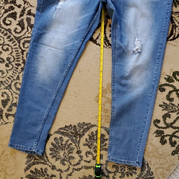 Jeans - Picture 4 of 4